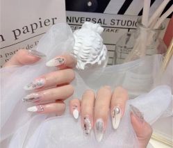 -阿噶西美甲美睫
