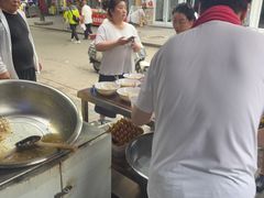 -何老二卤汁凉粉