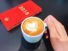 -UNI UNI(环亚凯瑟琳店)