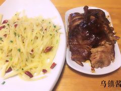 -乌镇那一年小院主题餐厅(甘泉西路店)