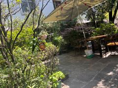 -蓝壁虎咖啡酒馆