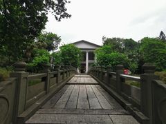 -烈士陵园(地铁站)