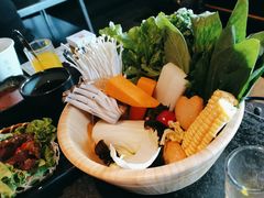 -湊湊火锅·茶憩(新中关购物中心店)