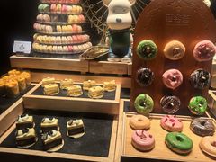 -雍容荟帝王蟹活龙虾展台自助(IFS黑金店)