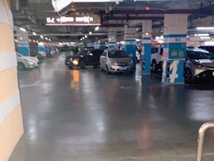 -百联西郊购物中心·停车场