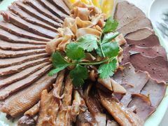 -潮界(LU·ONE凯德晶萃广场店)