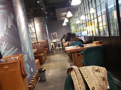 -肥肥虾庄·金牌油焖大虾(杨园滨江时代walk店)