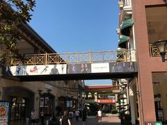 -王府井奥莱临潼小镇(临潼店)