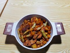 -内蒙焖面大盆骨餐馆(山大路店)