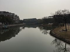 -钟书阁(松江泰晤士小镇店)