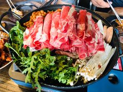 部队锅-MI WU FACTORY米屋美食工厂餐厅(绿地店)