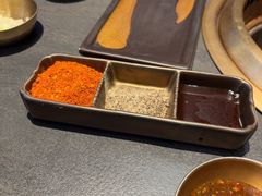 -铭牛烧肉·和牛海鲜自助(高新月牙湖店)