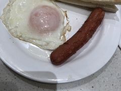 -香港新发烧腊茶餐厅(水围店)
