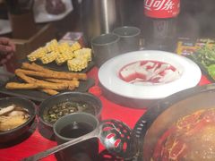 -谭鸭血老火锅(万象九宜城店)