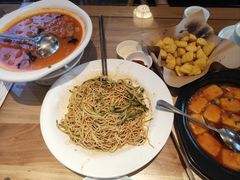 -严记小天府酸菜鱼(西四路店)