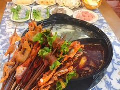 -灌县老妈砂锅串串香(万科红生活广场店)