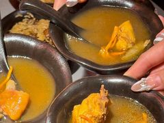 -芸山季·云南山珍菌火锅(人民广场来福士店)