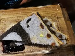 -魔方城市书房(中街益田店)