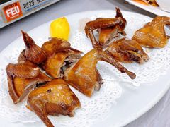 红烧乳鸽-凤城康记饭店