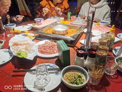 -二荆条·蜀鲜汇城市森林火锅