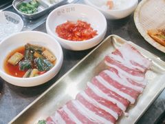 -彭妈家•韩国烤肉料理(张杨路店)