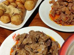 -爆炸头阿姨小四川正宗川味小吃(无任何分店)