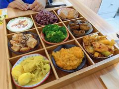 -轻蔬不用等·素食(江苏路店)