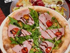 -WOLFGANG PUCK KITCHEN & BAR(迪士尼小镇店)