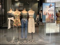 -Hollister(广州天环广场店)