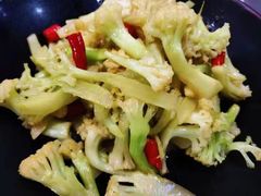 -萨宁音登锡伯风味餐厅(一楼店)