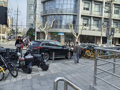 -漕河泾街道图书馆(漕河泾社区文化活动中心店)