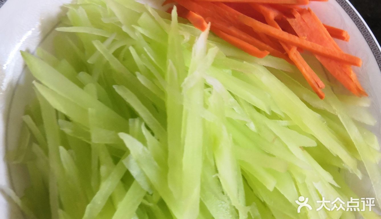 家常菜之素炒莴笋丝，简单朴素