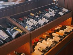 -MONICH牛排融合餐厅(和义大道购物中心店)