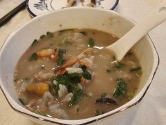 -婆婆家·湛江特色美食(福田振华路店)