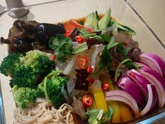 捞汁深海四宝-八府香鸭·啫啫煲(华山路店)