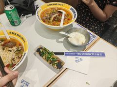 -粉小主·贵州酸汤牛肉粉(南京仙林金鹰店)