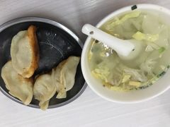 -黄阿姨锅贴大王(万航渡路店)