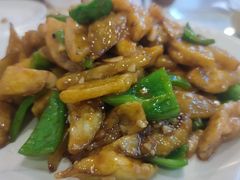 -鑫渔港海鲜本地菜·山海关浑锅(东戴河店)