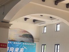 -梦翔龙湖滟澜山游泳俱乐部