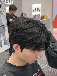 -尤司男士国潮理发馆