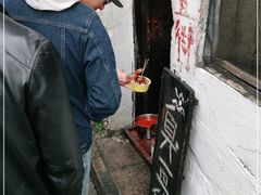 -仓桥直街臭豆腐