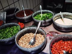 -黔有有贵州酸汤夺夺粉火锅(五味十字店)