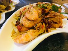 -覃记海鲜美食餐厅