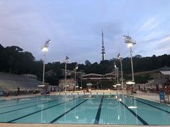 -越秀山游泳场