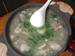 -琥珀老六龙虾(四里河店)