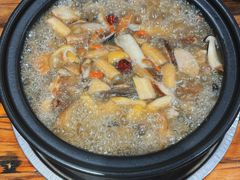 -菌之家·专业纯野生菌火锅·特色炒菌