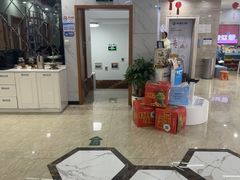 -茂菊口腔连锁(浦东南路店)