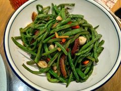 -黄泥岗·地道湖北菜(奥特莱斯店)