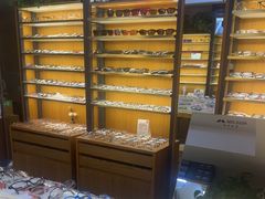 -优医视平价眼镜超市蔡司依视路折扣(小马厂店)