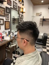 -MARTIN'S BARBER SHOP男士理发馆